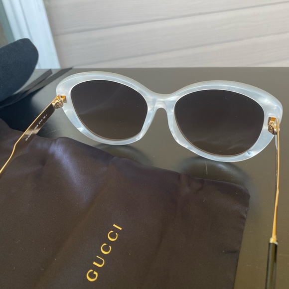 Brand new 53mm cat eye sunglasses 🕶 - Picture 4 of 11